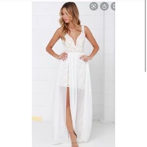 Lulus’s white dress!